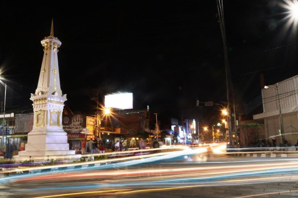 Grand Malioboro Yogyakarta Hotel Exterior foto