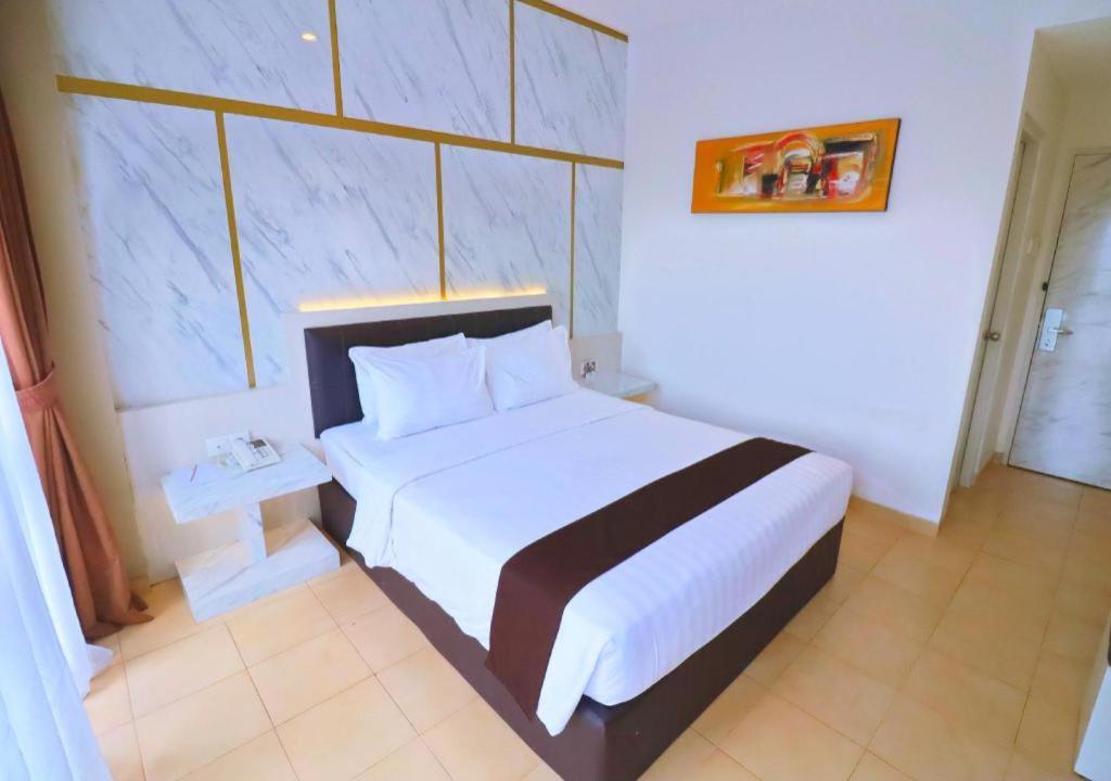 Grand Malioboro Yogyakarta Hotel Exterior foto
