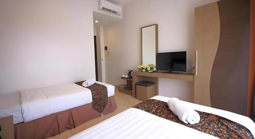 Grand Malioboro Yogyakarta Hotel Exterior foto