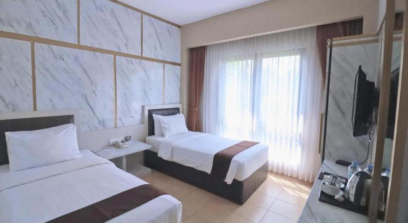 Grand Malioboro Yogyakarta Hotel Exterior foto