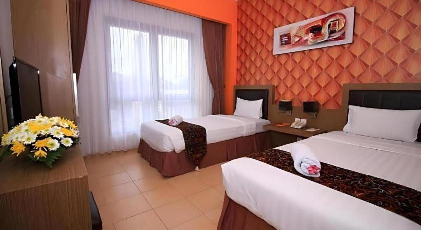 Grand Malioboro Yogyakarta Hotel Exterior foto
